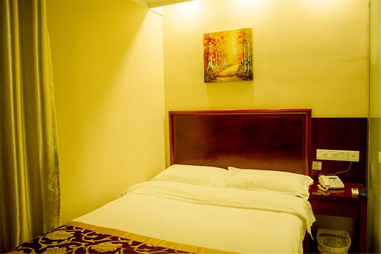 Greentree Inn Henan Qinyang Middle Huaifu Road Express Hotel Eksteriør billede